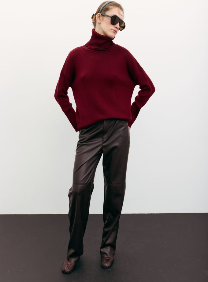 Трикотажний светр з об'ємною горловиною бордовий TLA_00003499, фото 1 Трикотажний светр з об'ємною горловиною бордовий TLA_00003499, фото 1 - в интернет магазине KAPSULA