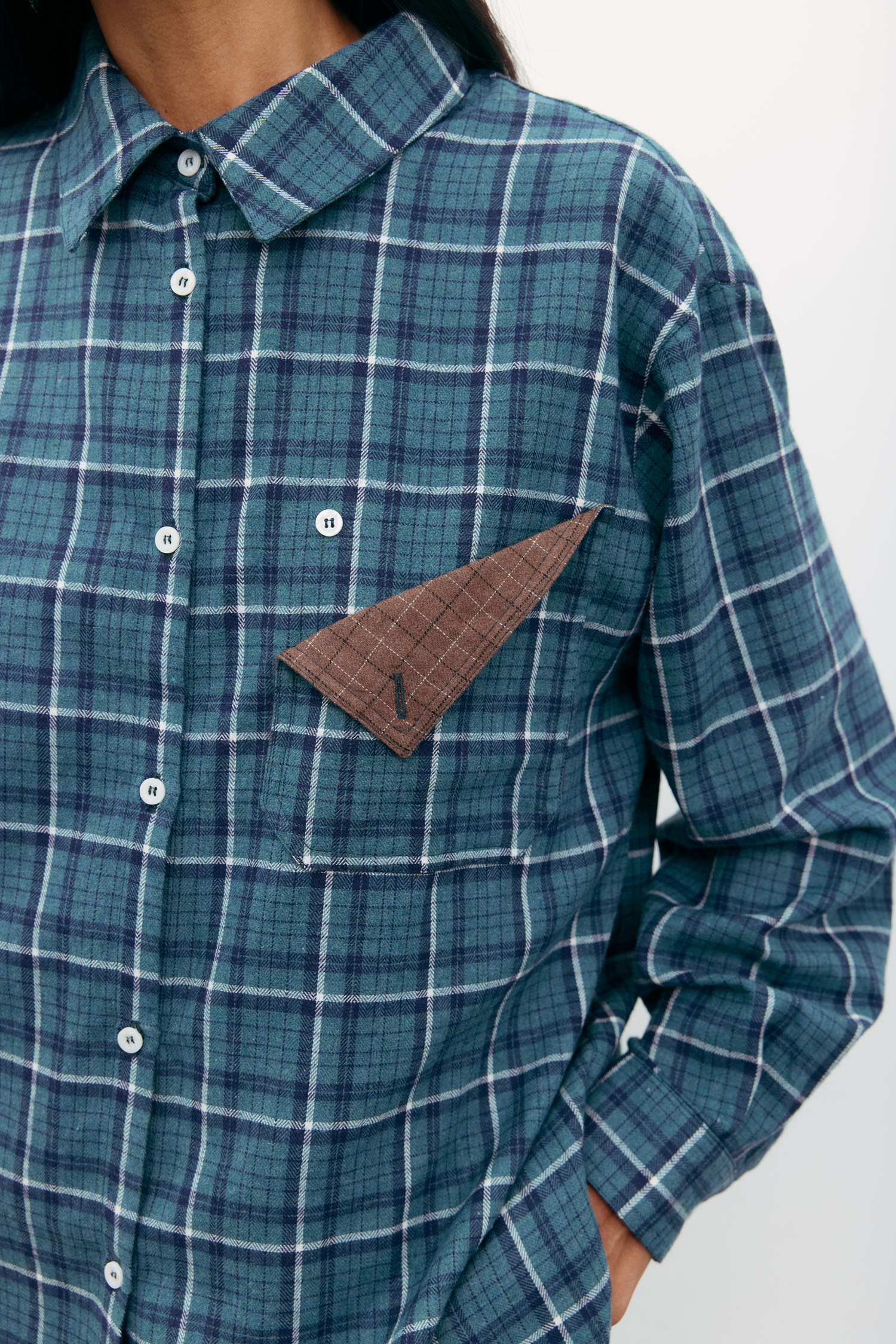 Сорочка в клітинку з декоративною кишенею зелена TLA_00003515, фото 1 Сорочка в клітинку з декоративною кишенею зелена TLA_00003515, фото 1 - в интернет магазине KAPSULA