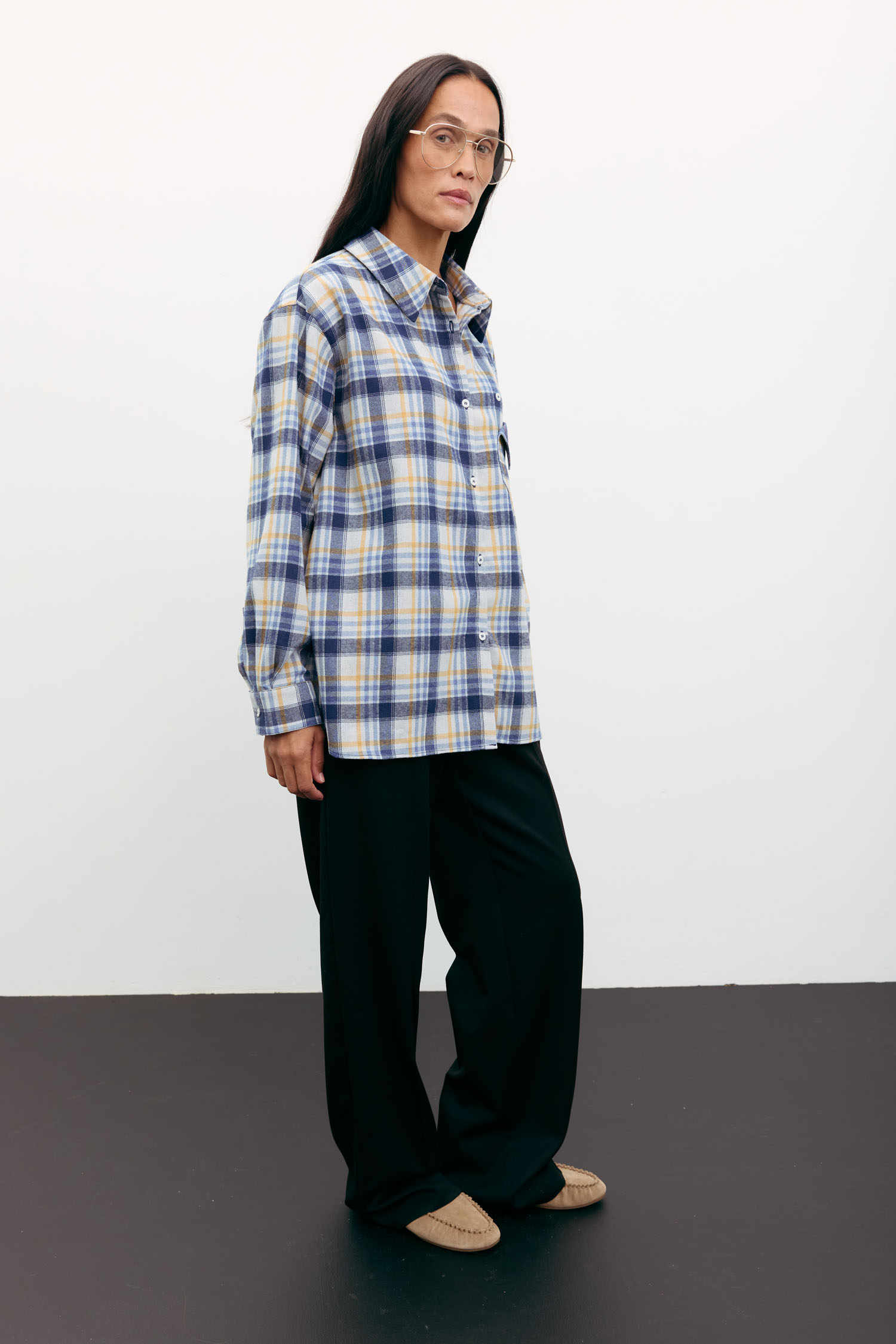 Сорочка в клітинку з декоративною кишенею світло-сіра TLA_00003519, фото 1 Сорочка в клітинку з декоративною кишенею світло-сіра TLA_00003519, фото 1 - в интернет магазине KAPSULA