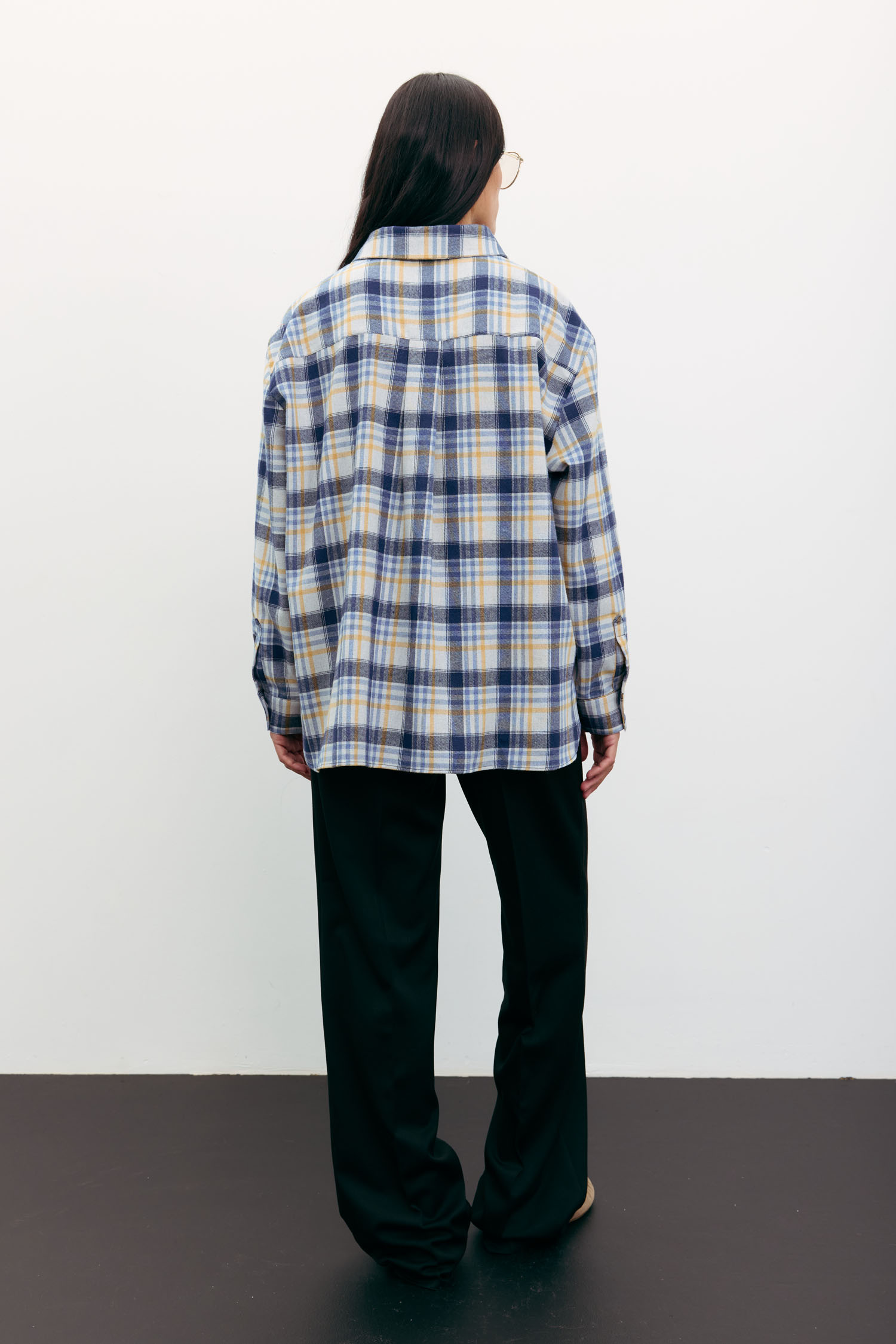 Сорочка в клітинку з декоративною кишенею світло-сіра TLA_00003519, фото 1 Сорочка в клітинку з декоративною кишенею світло-сіра TLA_00003519, фото 1 - в интернет магазине KAPSULA