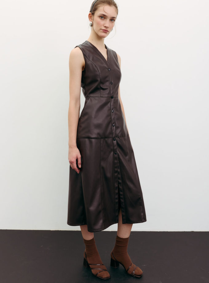 Сарафан міді з еко-шкіри на кнопках шоколадний TLA_00003536, фото 1 Сарафан міді з еко-шкіри на кнопках шоколадний TLA_00003536, фото 1 - в интернет магазине KAPSULA