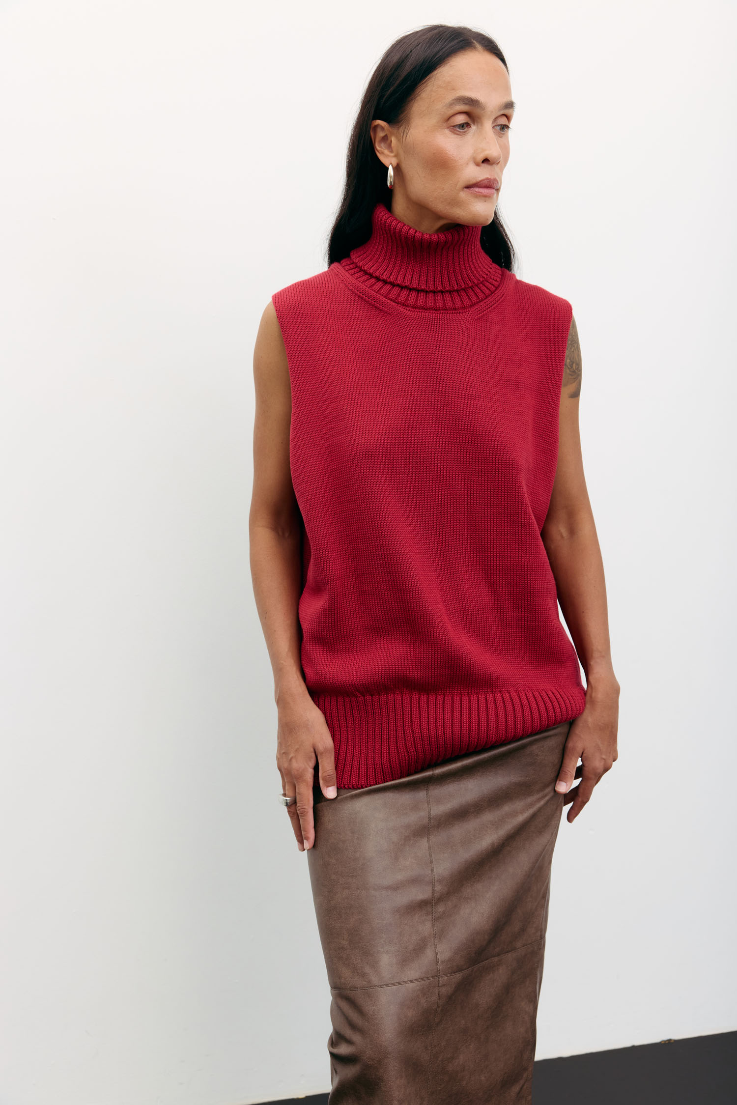 Жилет з напіввовни червоний TLA_00003557, фото 1 Жилет з напіввовни червоний TLA_00003557, фото 1 - в интернет магазине KAPSULA