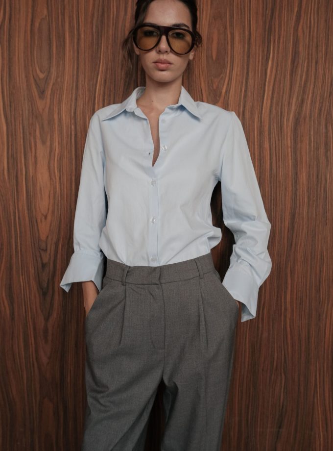 Сорочка приталена з брендованим лого блакитна TLA_00002829, фото 1 Сорочка приталена з брендованим лого блакитна TLA_00002829, фото 1 - в интернет магазине KAPSULA