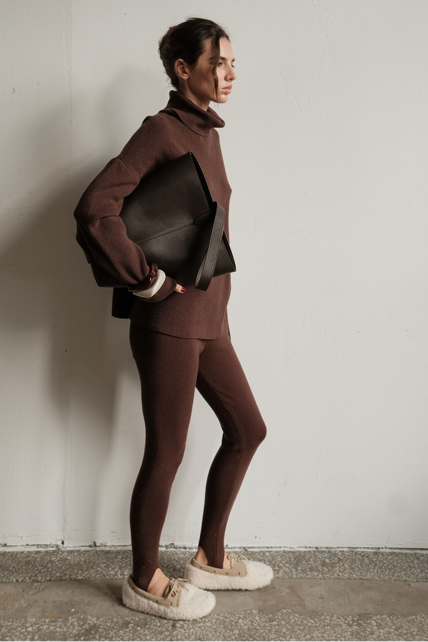 Легінси трикотажні зі штрипками шоколадні TLA_00003613, фото 1 Легінси трикотажні зі штрипками шоколадні TLA_00003613, фото 1 - в интернет магазине KAPSULA