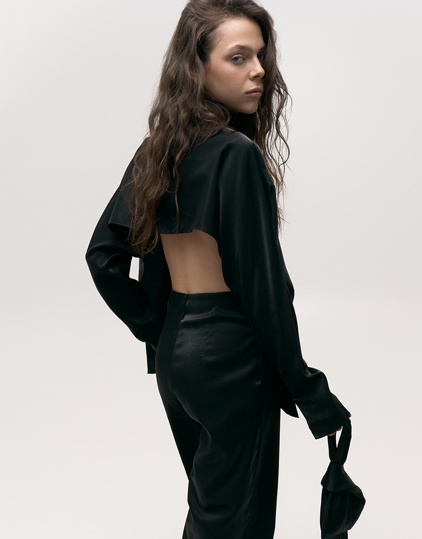 Блуза з відкритою спиною AV_ATHENA_03, фото 1 Блуза з відкритою спиною AV_ATHENA_03, фото 1 - в интернет магазине KAPSULA