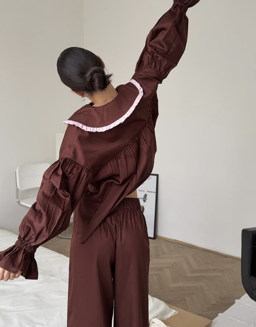 img_9953 Сатинова піжама шоколадного кольору з рюшами BEDCLOZZZES (BEDCLZ_15690-1-2-3) - фото 4