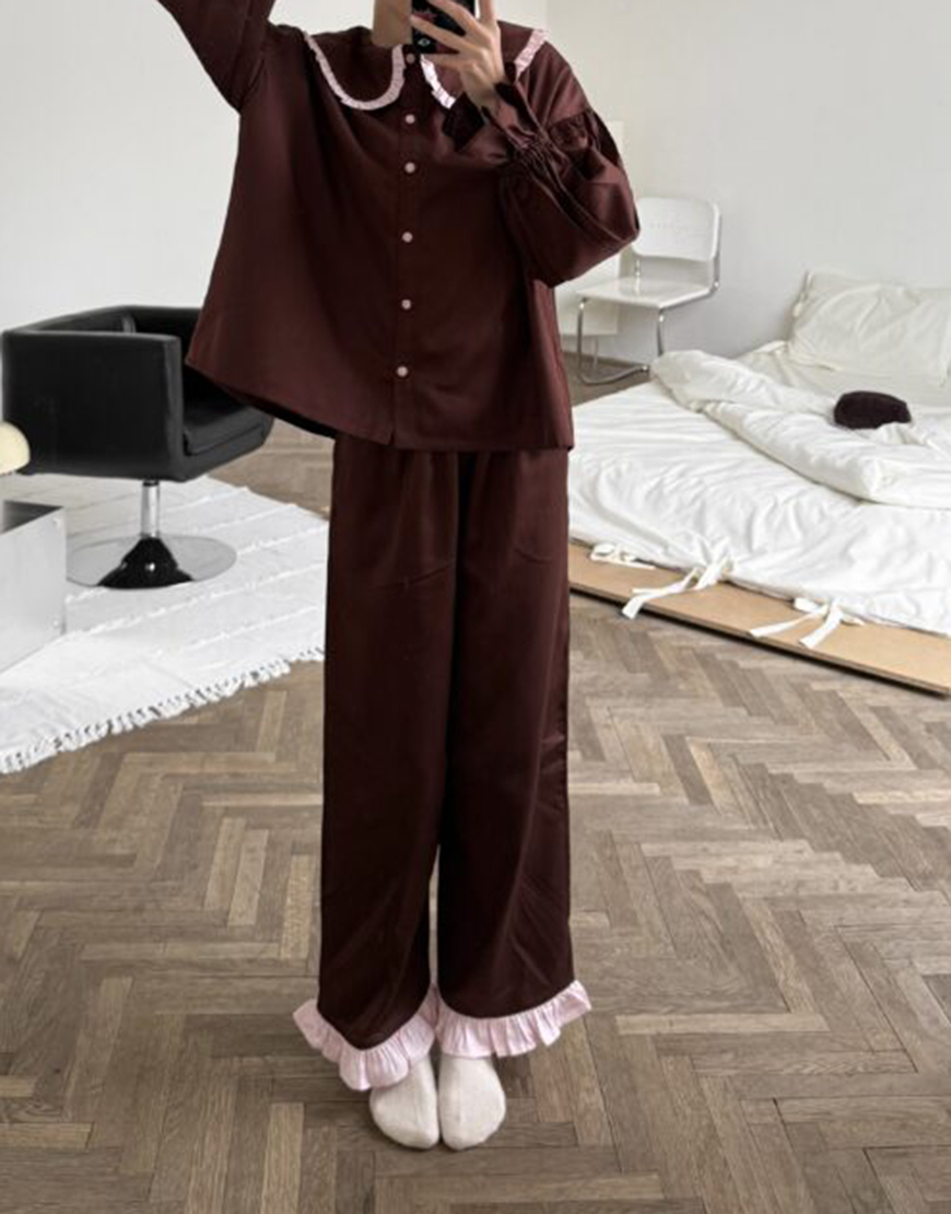 img_9960-768x1024 Сатинова піжама шоколадного кольору з рюшами BEDCLOZZZES (BEDCLZ_15690-1-2-3) - фото 3