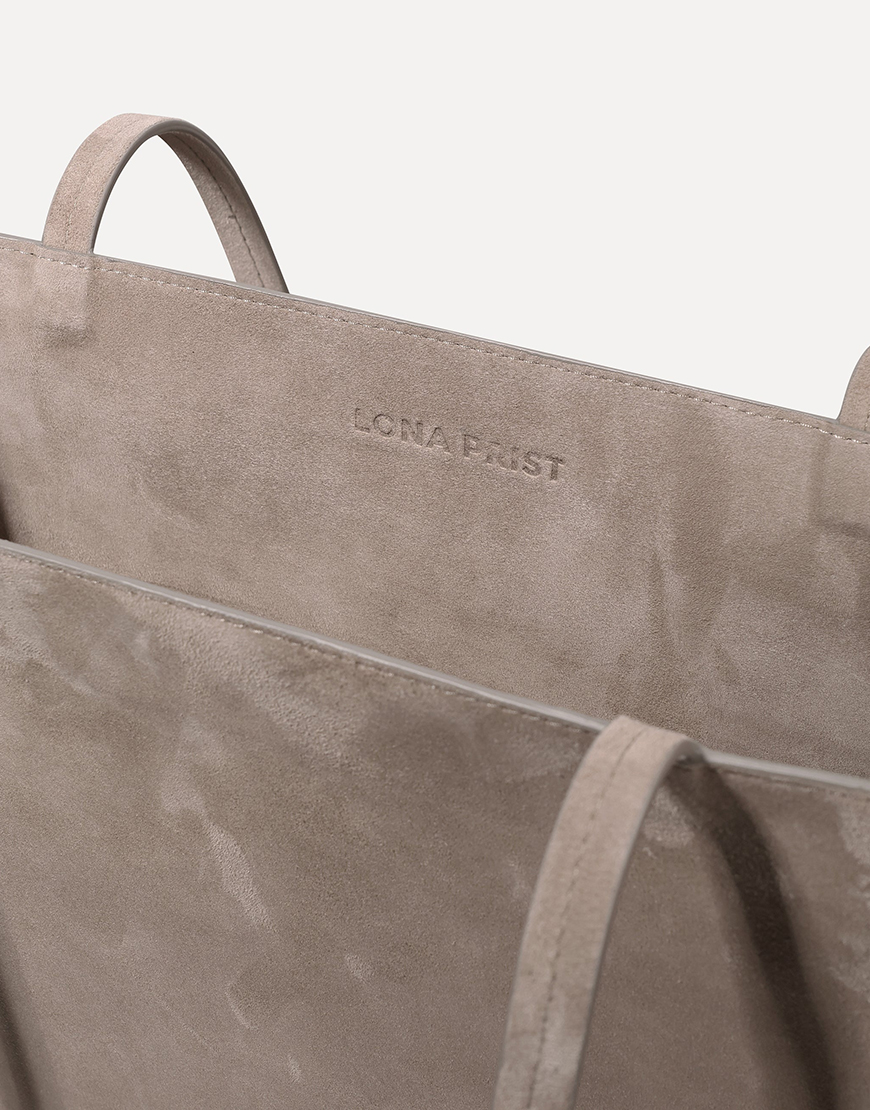 Сумка Small Tote in Taupe LPR_SM-TO-BA-TA, фото 1 Сумка Small Tote in Taupe LPR_SM-TO-BA-TA, фото 1 - в интернет магазине KAPSULA